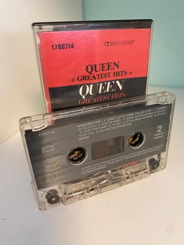 🎶 Queen – Greatest Hits – photo 3